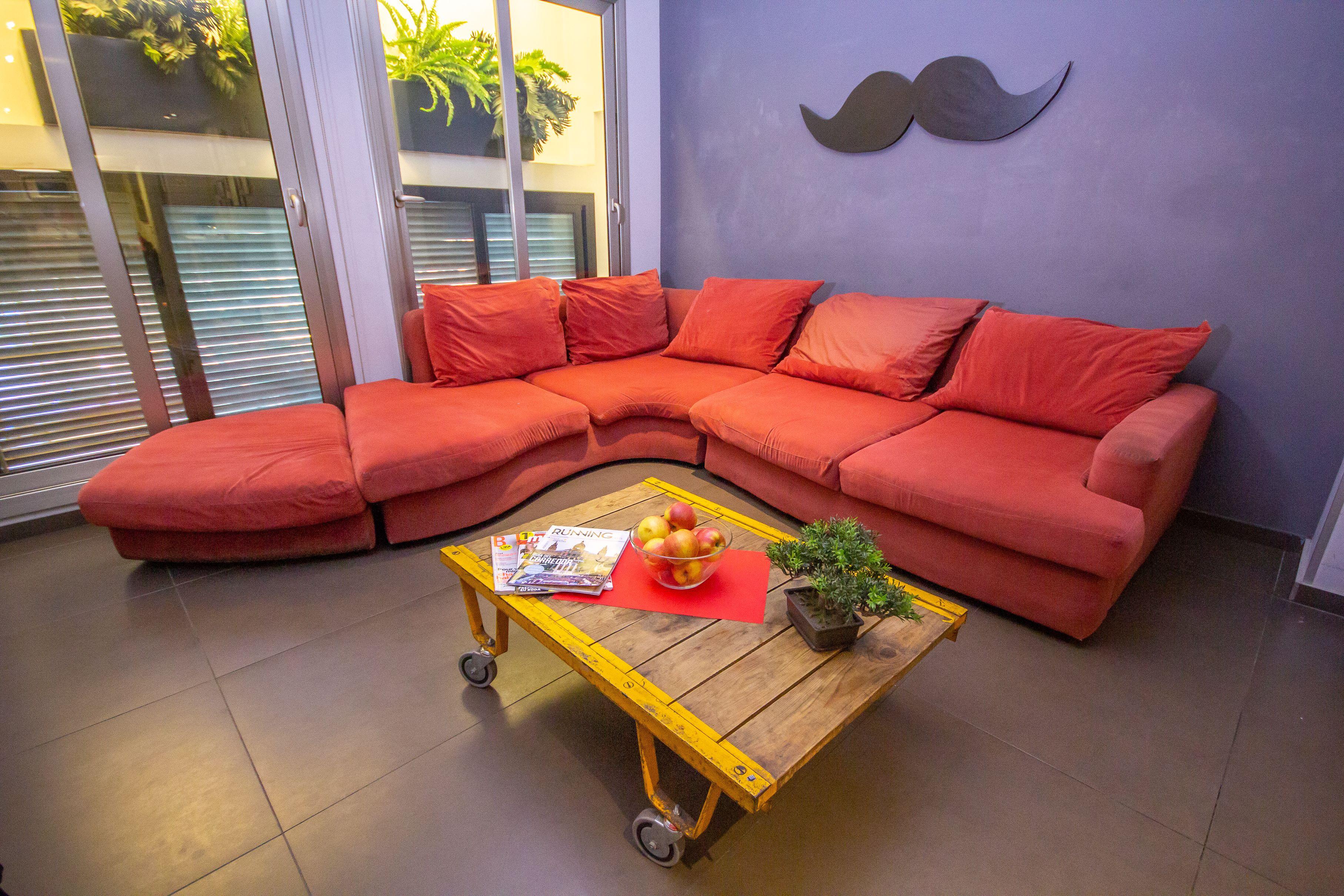 Don Moustache Boutique Hostel - Barcelona — Photos 1
